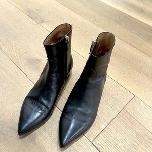 Alumnae black leather booties. Worn once indoors